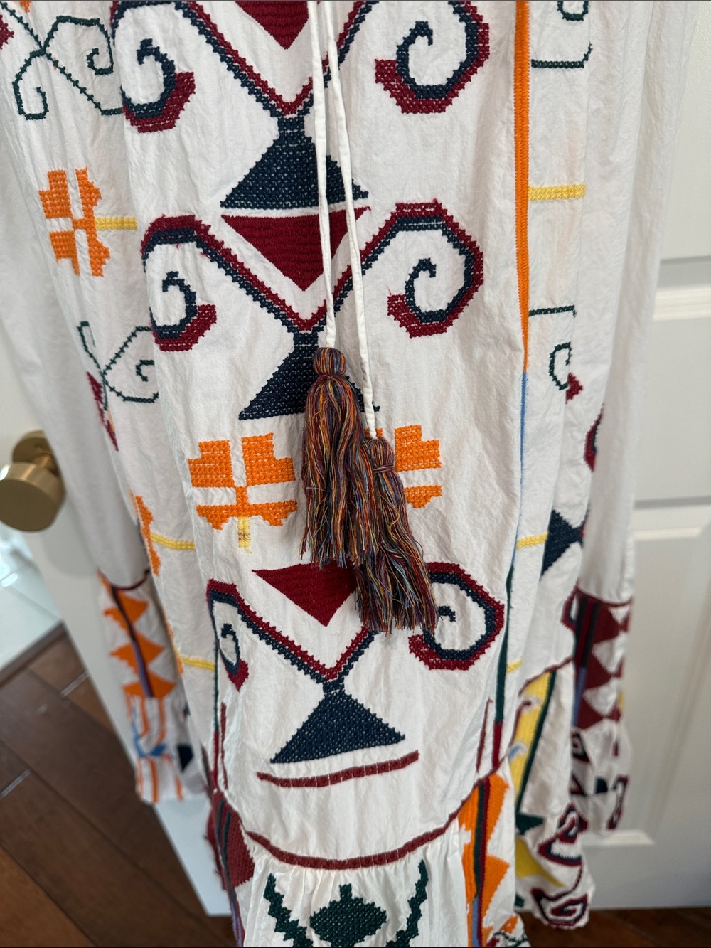 Uterqüe White Maxi Dress with Multicolor Geometric Embroidery - Picture 3 of 5